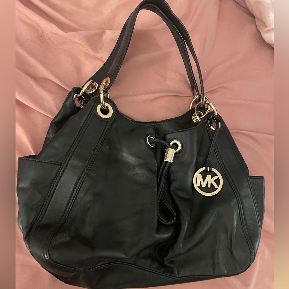 MK tote